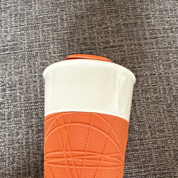 Rare 2013 Starbucks Coffee Mug Ceramic travel mug with orange silicone wrap - Picture 4 of 5
